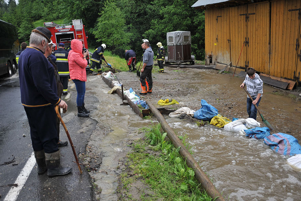 Oberwanie chmury nad Bukowiną Tatrzańską