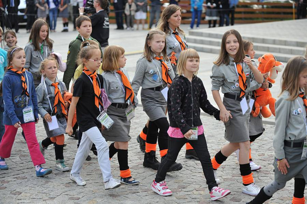 Zlot ZHP w Zakopanem: Uroczystości na Placu Niepodległości