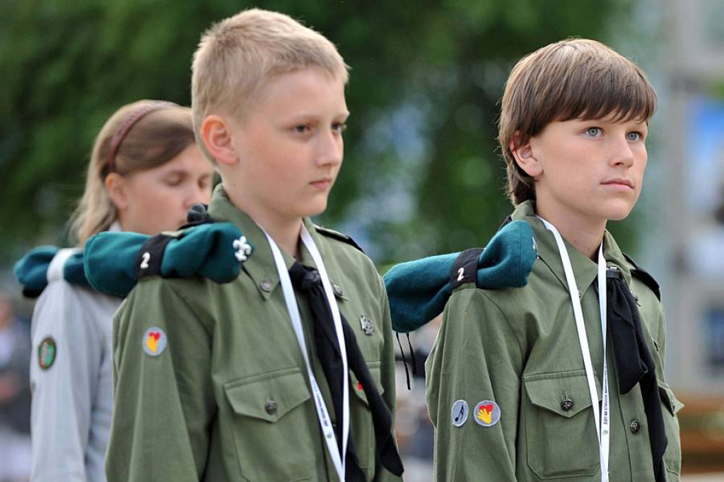 Zlot ZHP w Zakopanem: Uroczystości na Placu Niepodległości