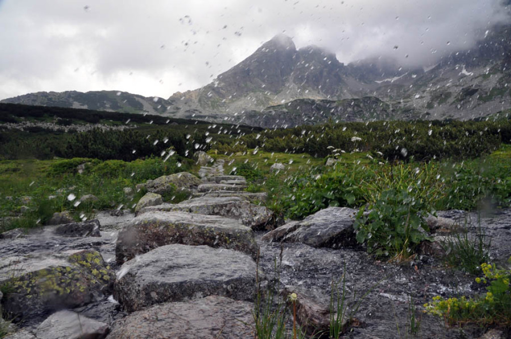 Tatry w deszczu, mgle i chmurach...