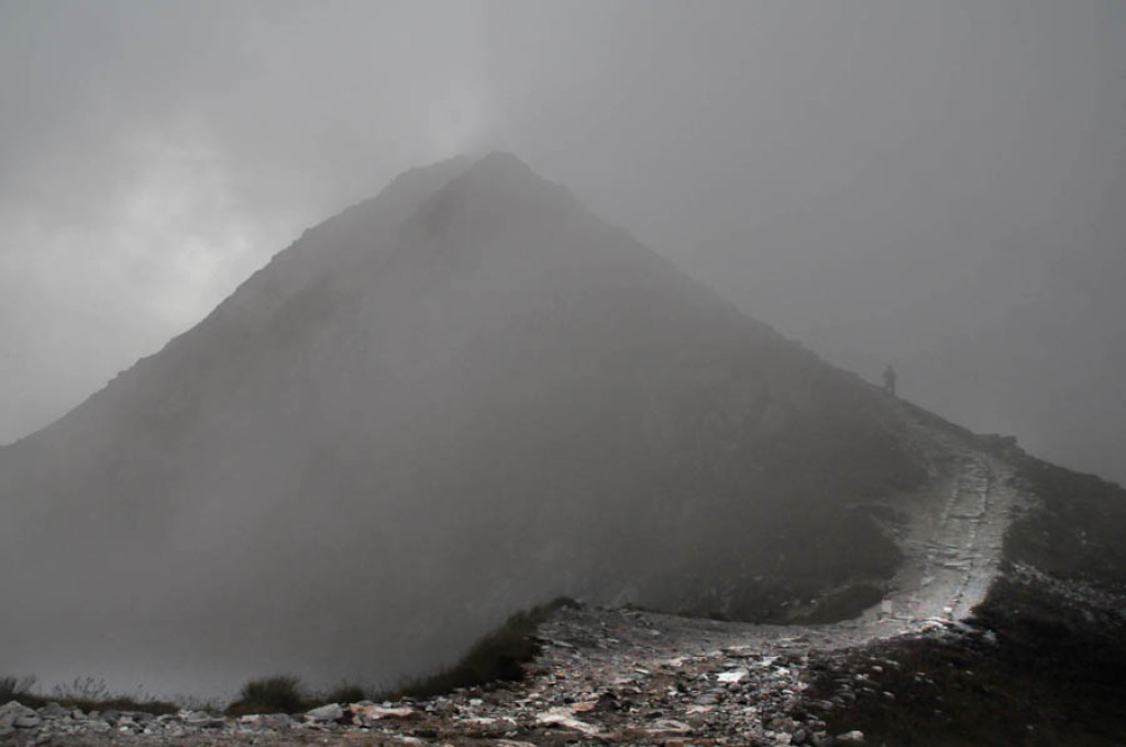 Tatry w deszczu, mgle i chmurach...