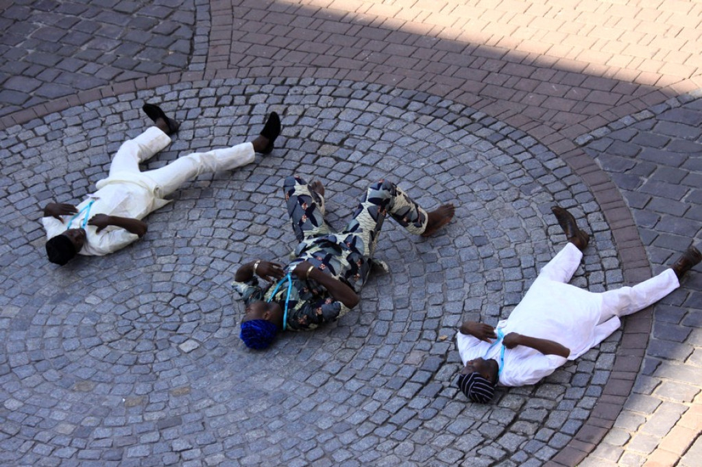 Barwny korowód na początek festiwalu