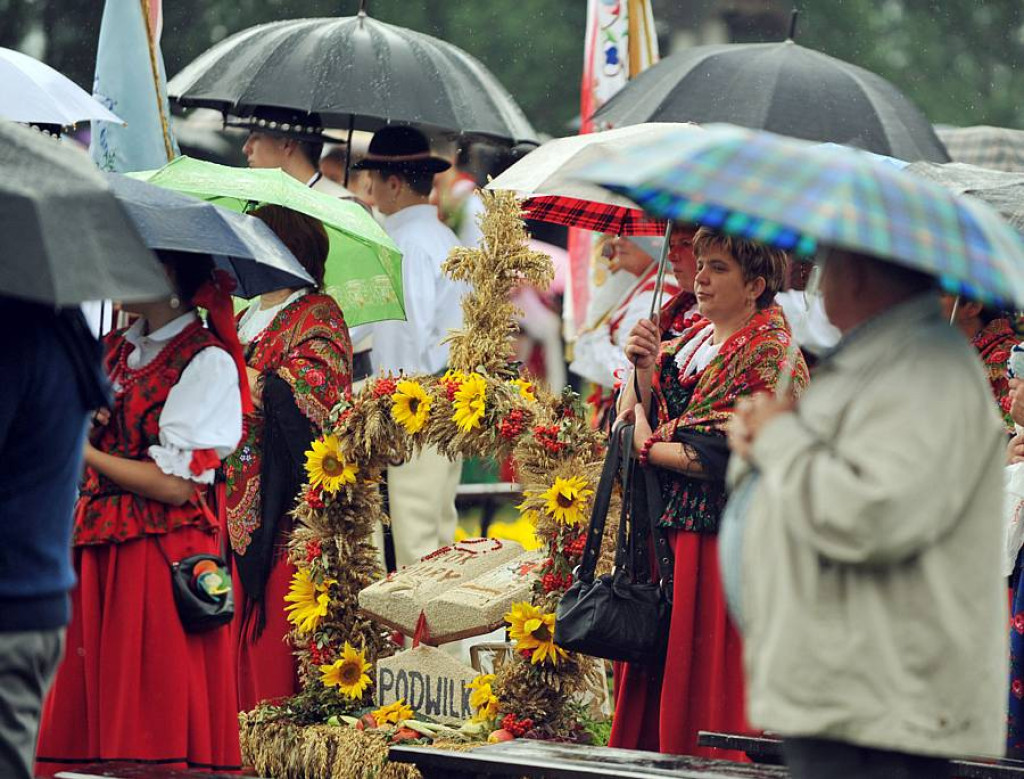 Deszczowe 36. Dożynki Podhalańskie w Ludźmierzu