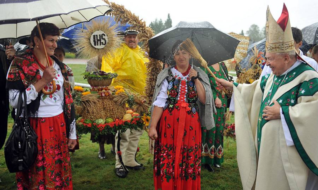Deszczowe 36. Dożynki Podhalańskie w Ludźmierzu