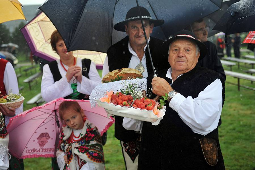 Deszczowe 36. Dożynki Podhalańskie w Ludźmierzu