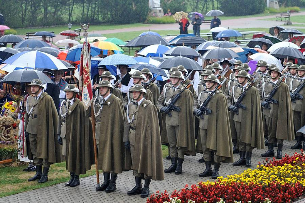 Deszczowe 36. Dożynki Podhalańskie w Ludźmierzu