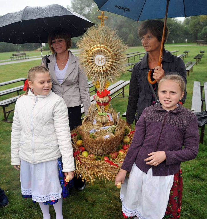 Deszczowe 36. Dożynki Podhalańskie w Ludźmierzu