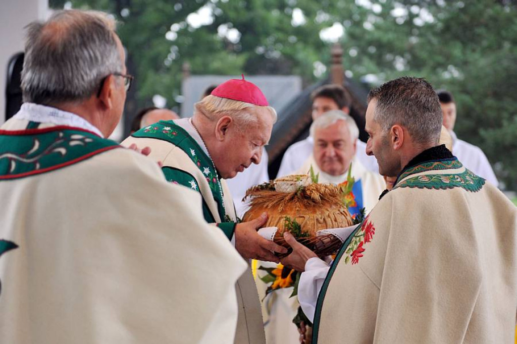 Deszczowe 36. Dożynki Podhalańskie w Ludźmierzu