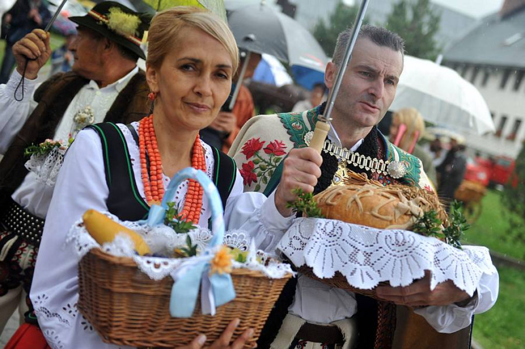 Deszczowe 36. Dożynki Podhalańskie w Ludźmierzu