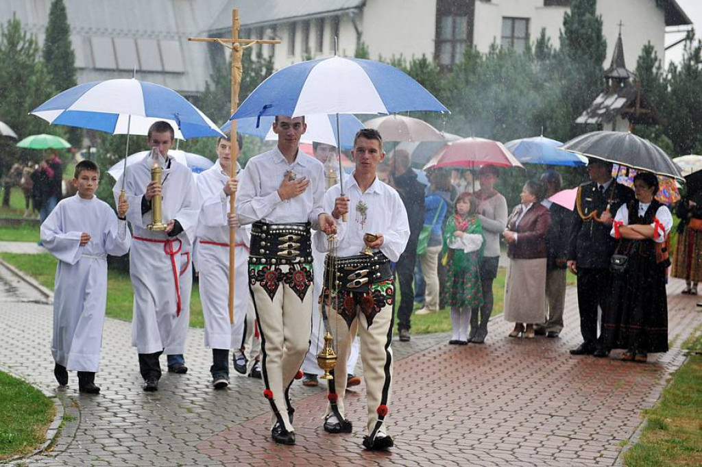 Deszczowe 36. Dożynki Podhalańskie w Ludźmierzu