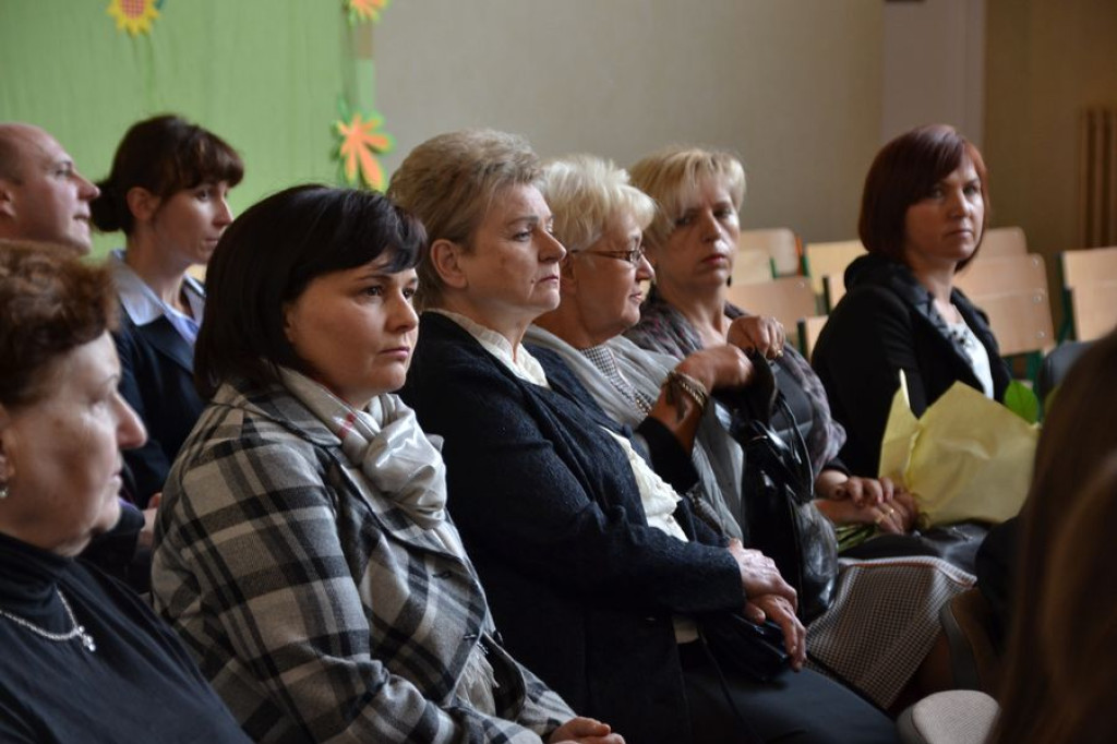 Wielkie otwarcie gimnazjum w Leśnicy
