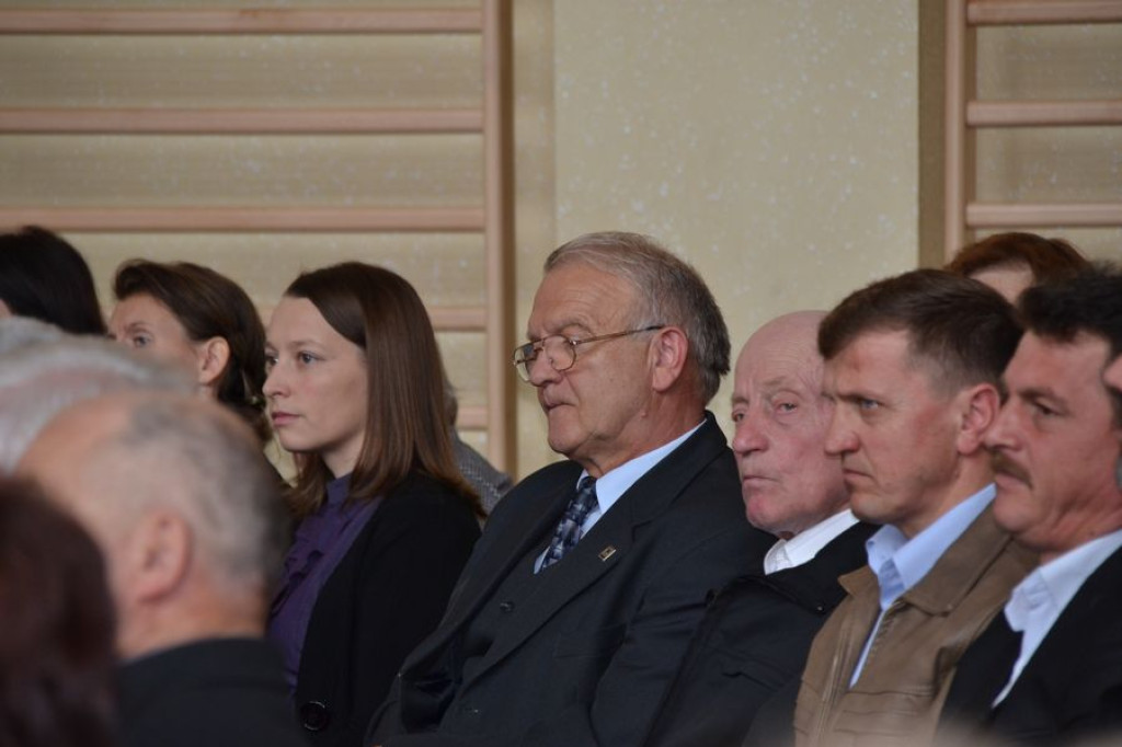 Wielkie otwarcie gimnazjum w Leśnicy