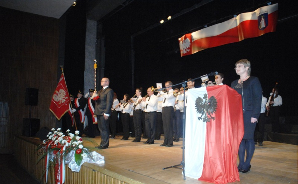 Nowy Targ: Niepodległość i odznaczenia