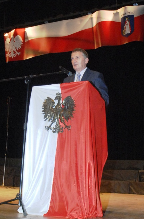 Nowy Targ: Niepodległość i odznaczenia