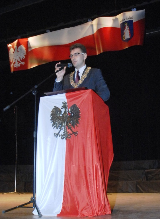 Nowy Targ: Niepodległość i odznaczenia