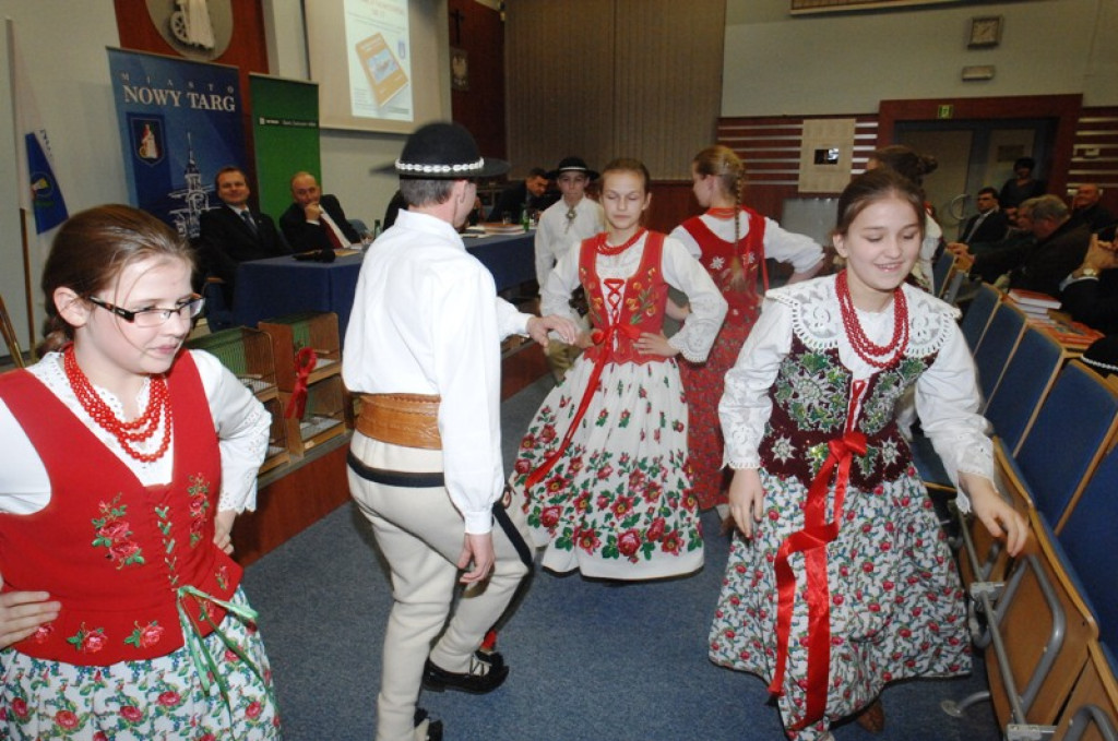 Nowy Targ: Almanach i kanarki