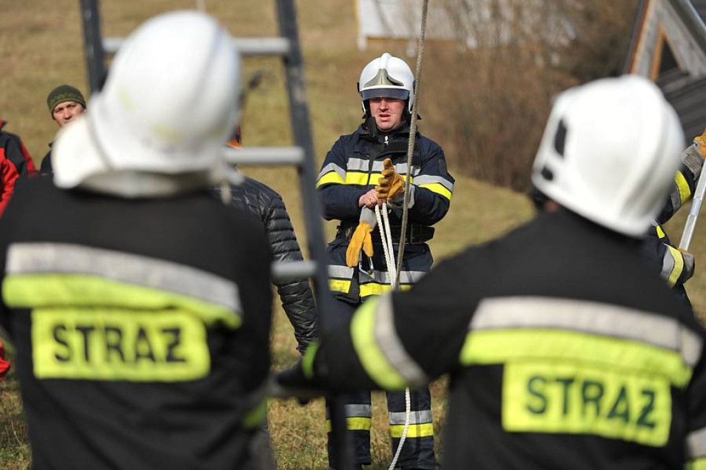 Strażackie ćwiczenia na zakopiańskiej Harendzie
