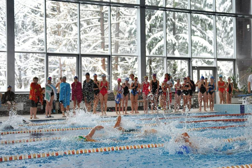 COS Zakopane: Pływacka liga szkolna
