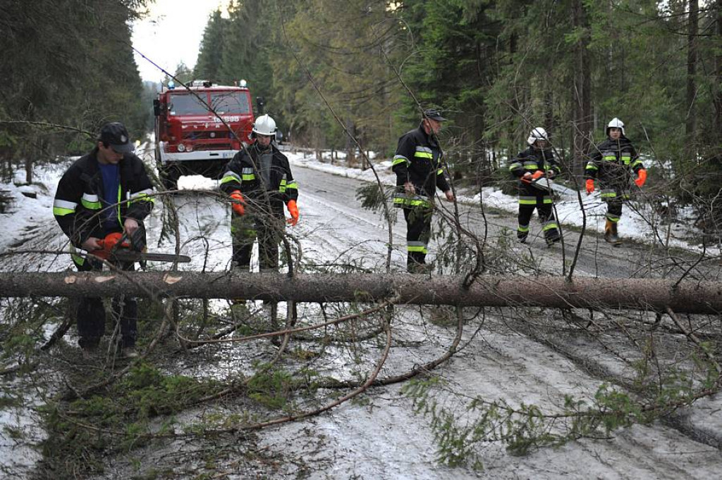 Halny pod Giewontem. Pracowite święta tatrzańskich strażaków