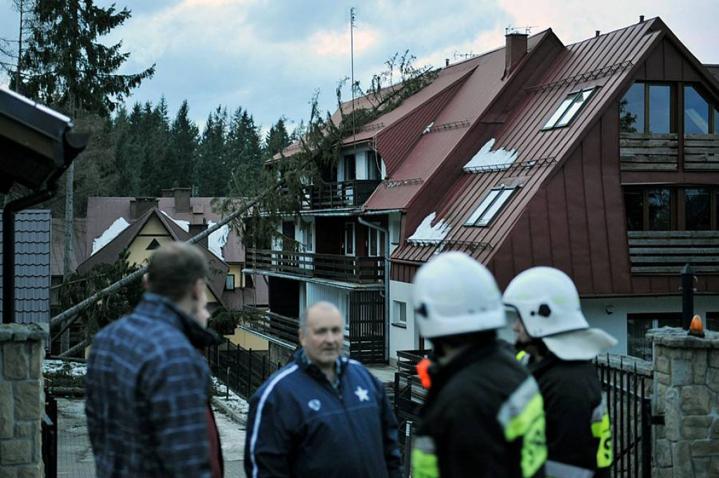 Halny pod Giewontem. Pracowite święta tatrzańskich strażaków