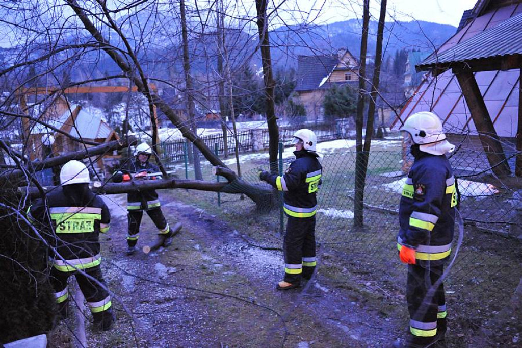 Halny pod Giewontem. Pracowite święta tatrzańskich strażaków