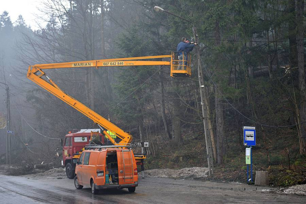 Halny pod Giewontem. Trwa porządkowanie po wichurze
