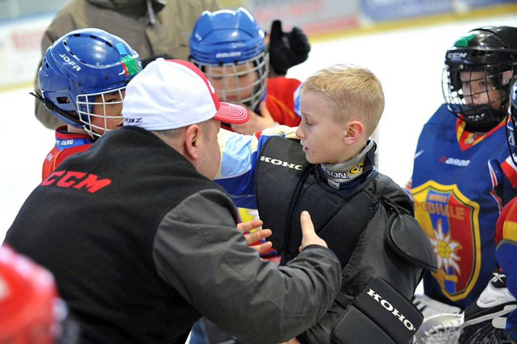Turniej minihokeja dla zawodników rocznika 2004 i 2005