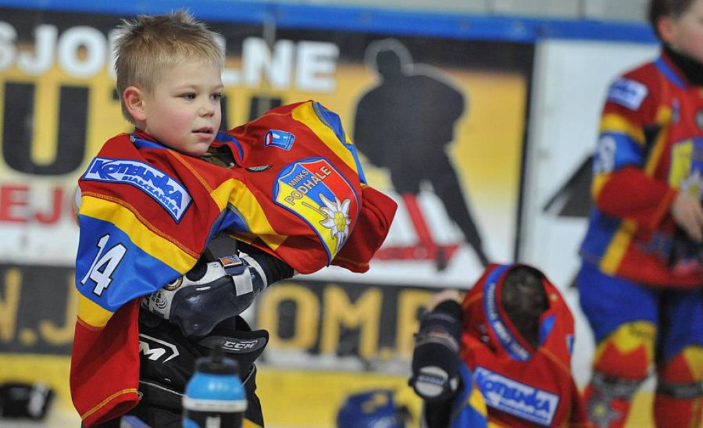Turniej minihokeja dla zawodników rocznika 2004 i 2005