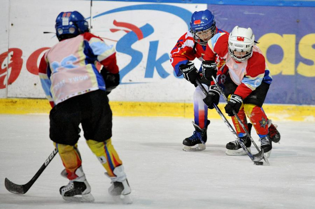 Turniej minihokeja dla zawodników rocznika 2004 i 2005
