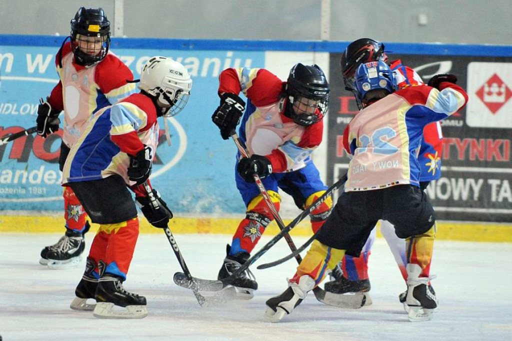 Turniej minihokeja dla zawodników rocznika 2004 i 2005