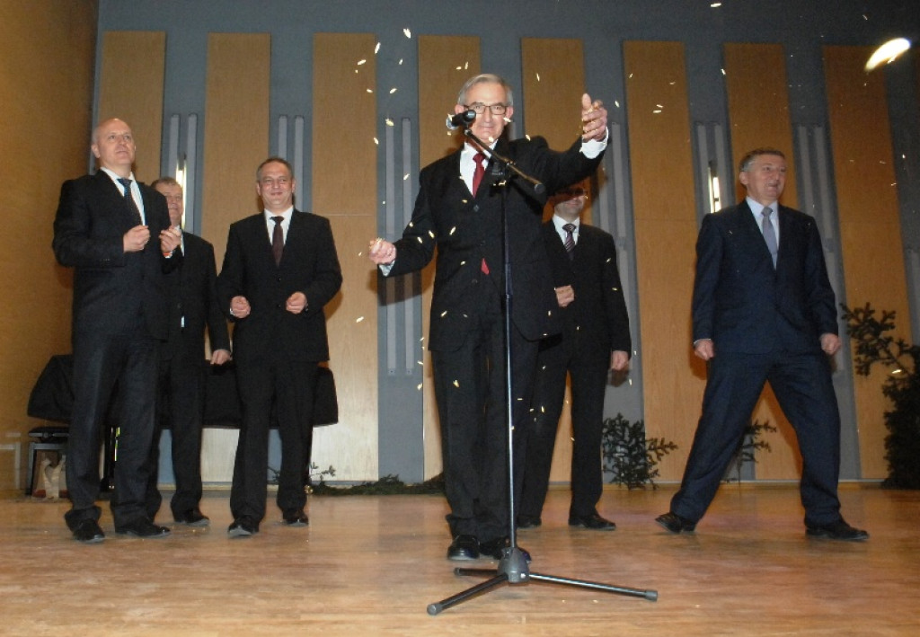 Nowy Targ: Starosta sypał owsem
