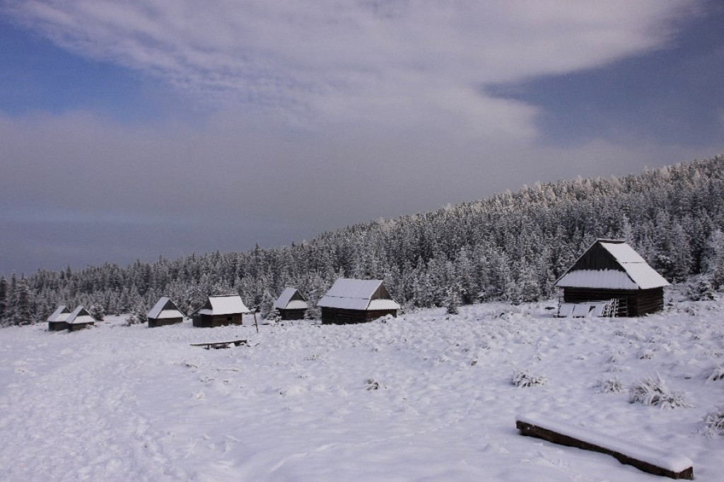 Chmury, śnieg i wreszcie zima w Tatrach