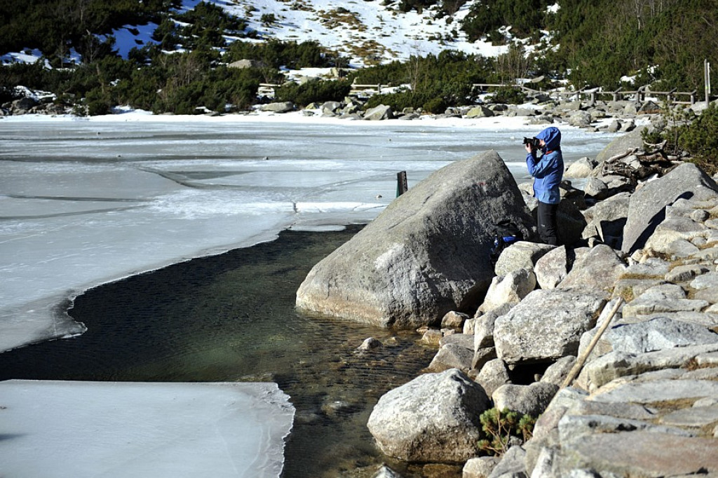 Morskie Oko na początku lutego. Zima czy wiosna?