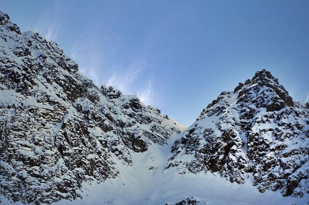 Morskie Oko na początku lutego. Zima czy wiosna?