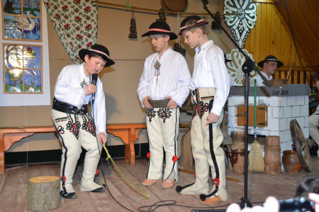 Maruszyna: Zabawa z tradycją