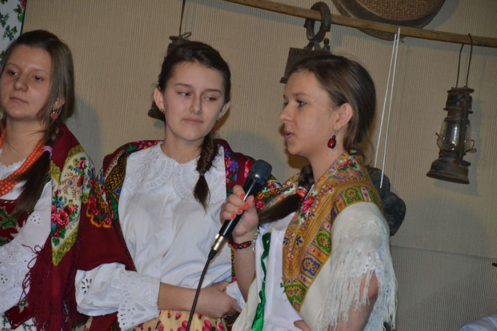 Maruszyna: Zabawa z tradycją