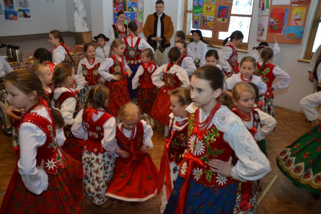 Wernisaż wystawy “Być artystą”