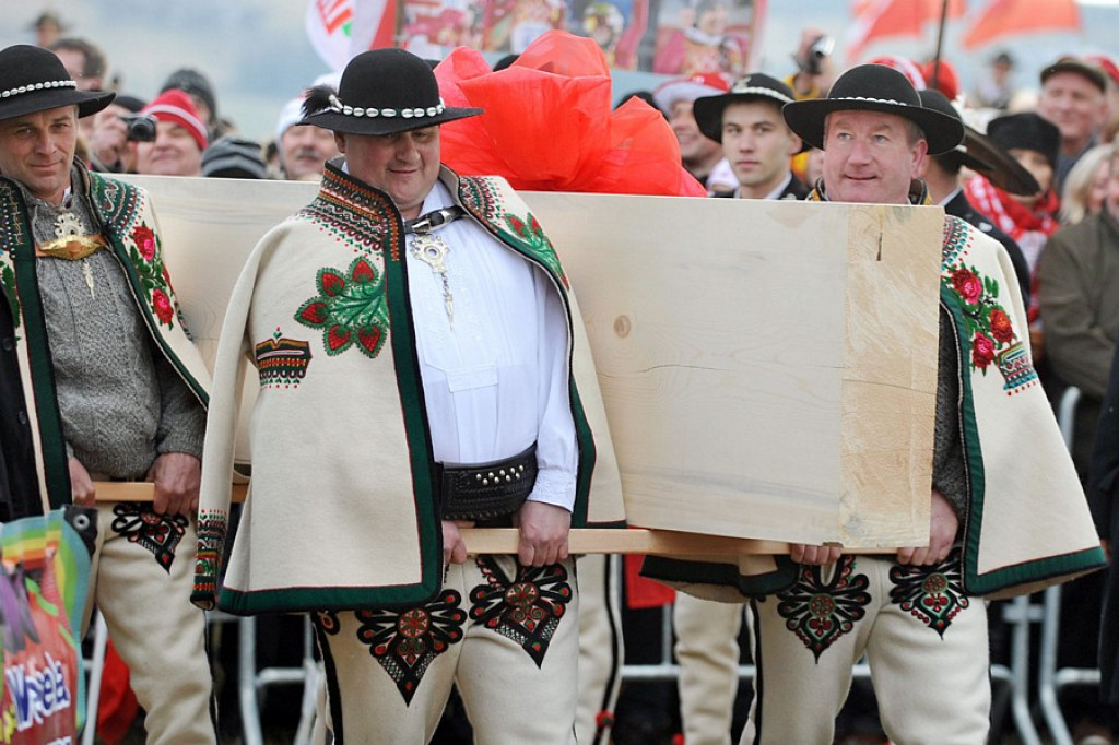 Tłumy witały Kamila Stocha