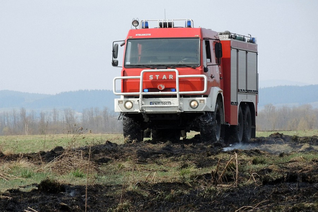 Stare Bystre: Wielki pożar traw i lasu