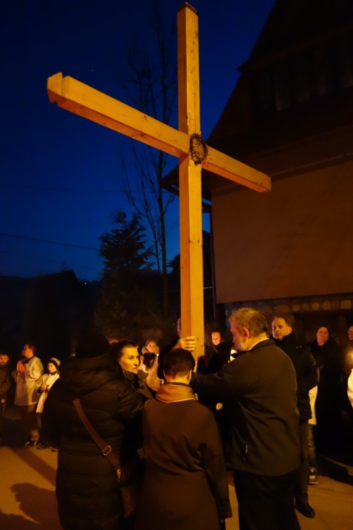 Droga Krzyżowa ulicami Poronina