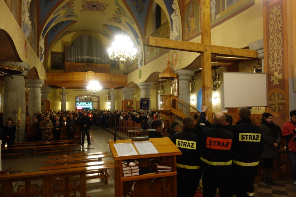 Droga Krzyżowa ulicami Poronina