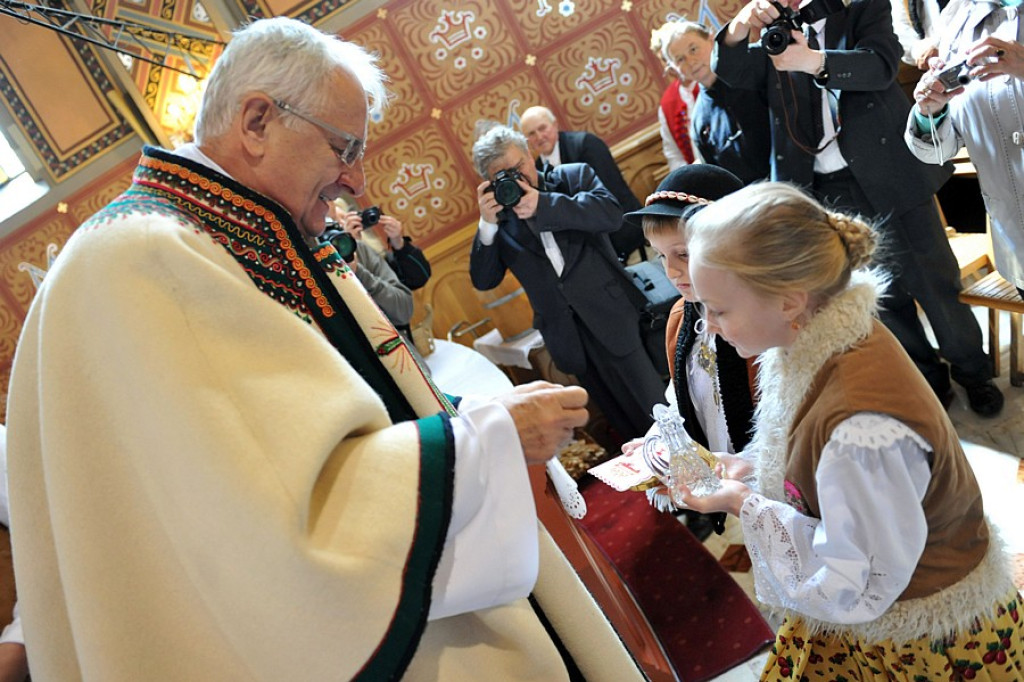 Święto Bacowskie w Ludźmierzu: Kierdel owiec symbolicznie poświęcony