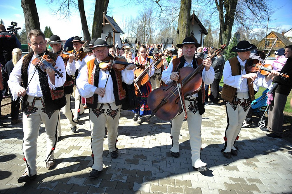 Święto Bacowskie w Ludźmierzu: Kierdel owiec symbolicznie poświęcony