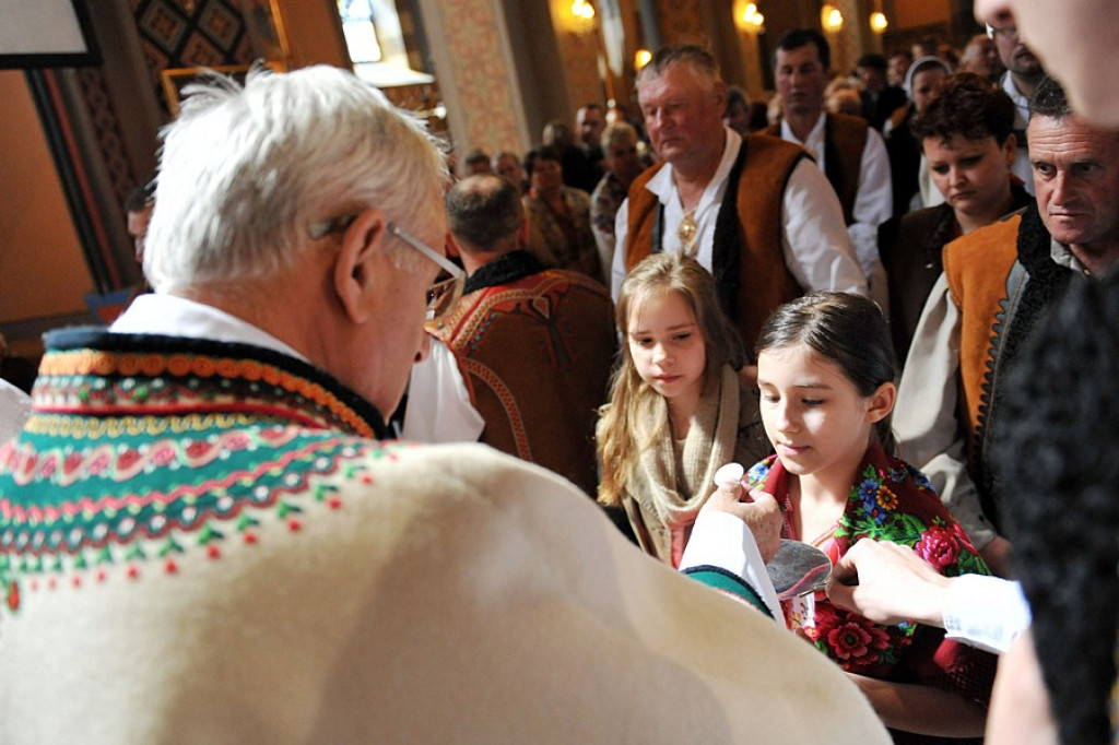 Święto Bacowskie w Ludźmierzu: Kierdel owiec symbolicznie poświęcony