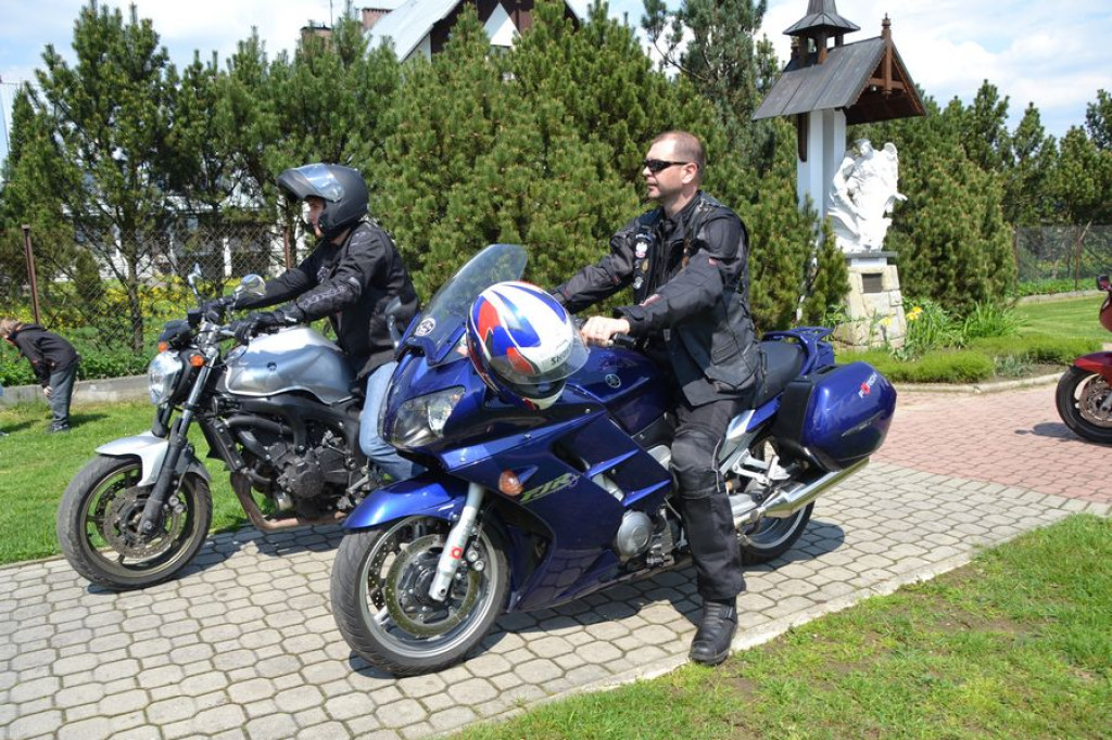 Motocykliści rozpoczynają sezon w Ludźmierzu