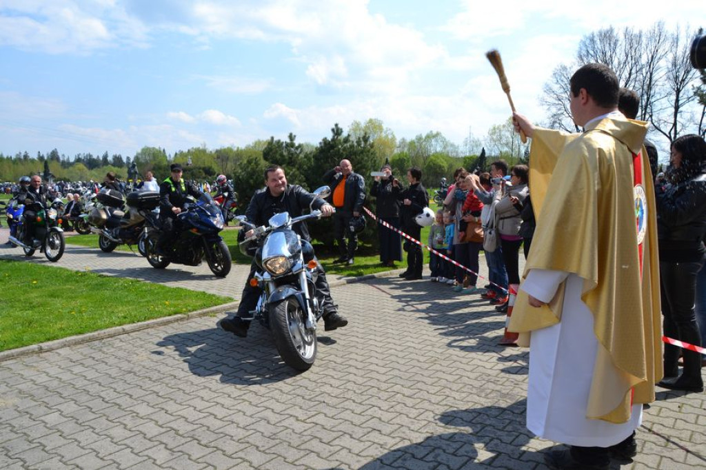 Motocykliści rozpoczynają sezon w Ludźmierzu