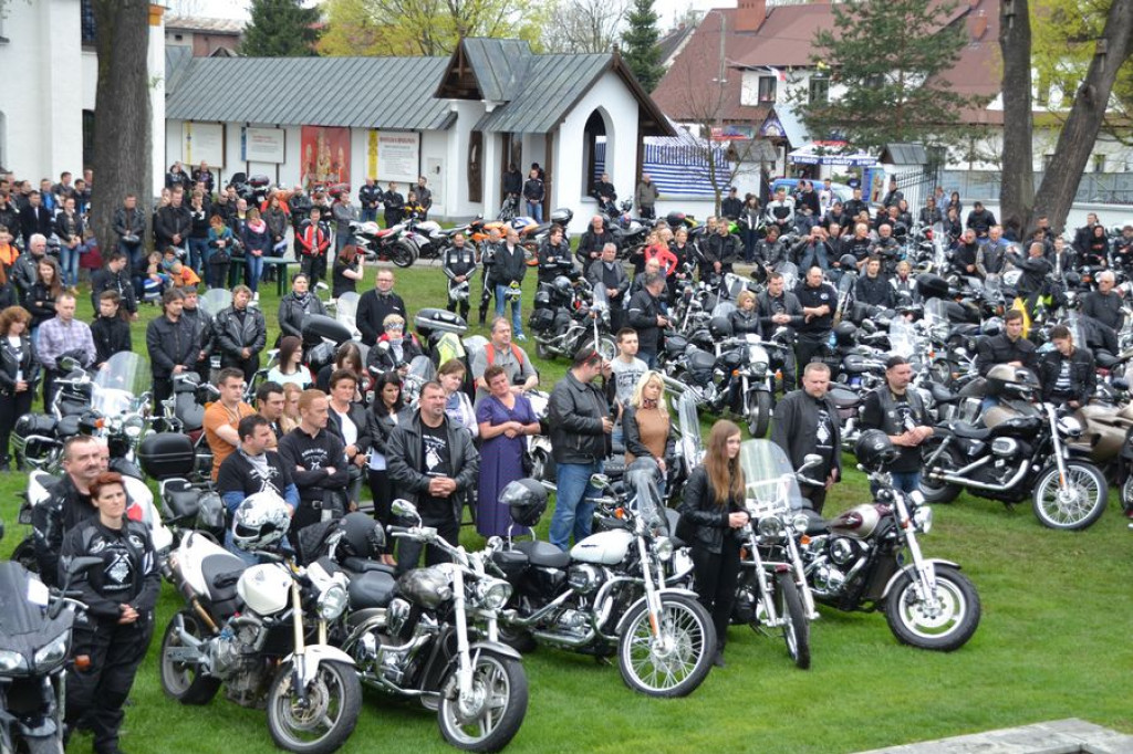 Motocykliści rozpoczynają sezon w Ludźmierzu