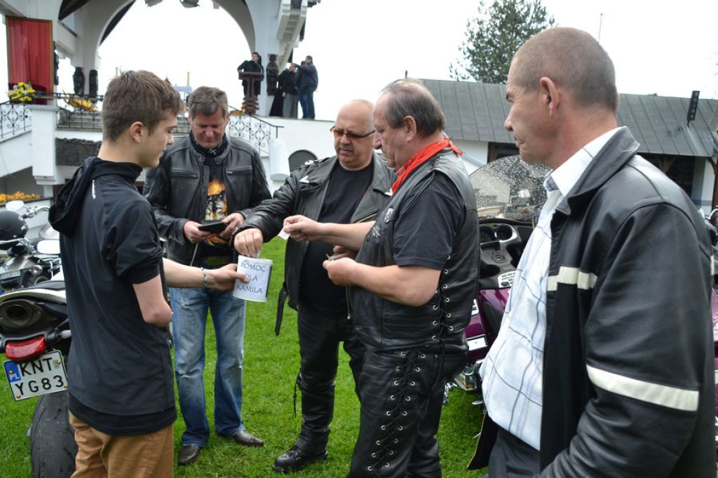 Motocykliści rozpoczynają sezon w Ludźmierzu