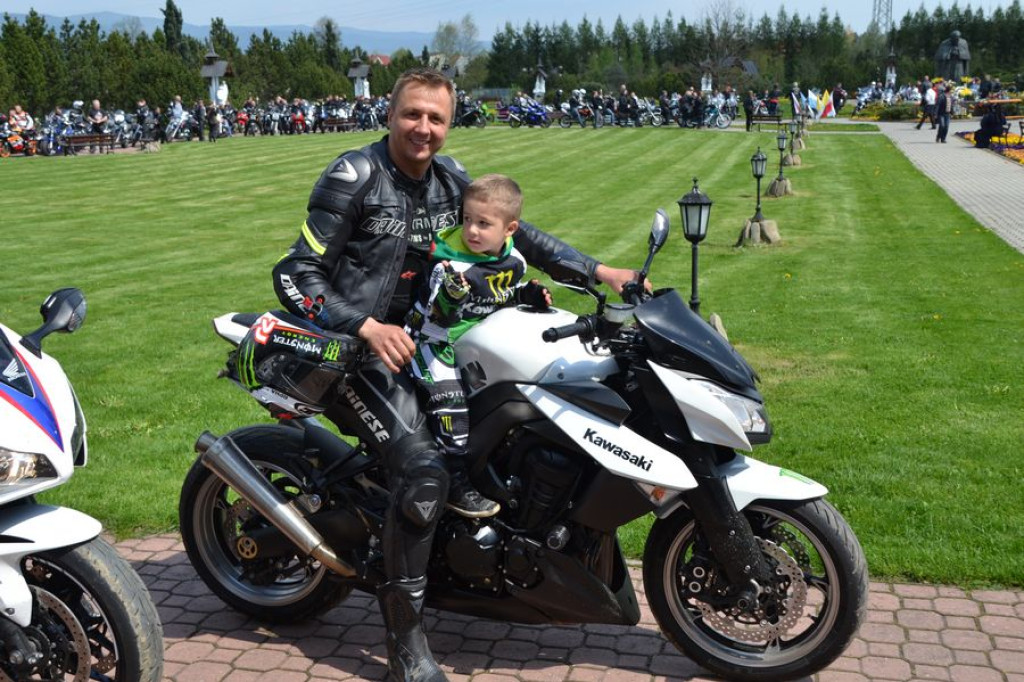 Motocykliści rozpoczynają sezon w Ludźmierzu