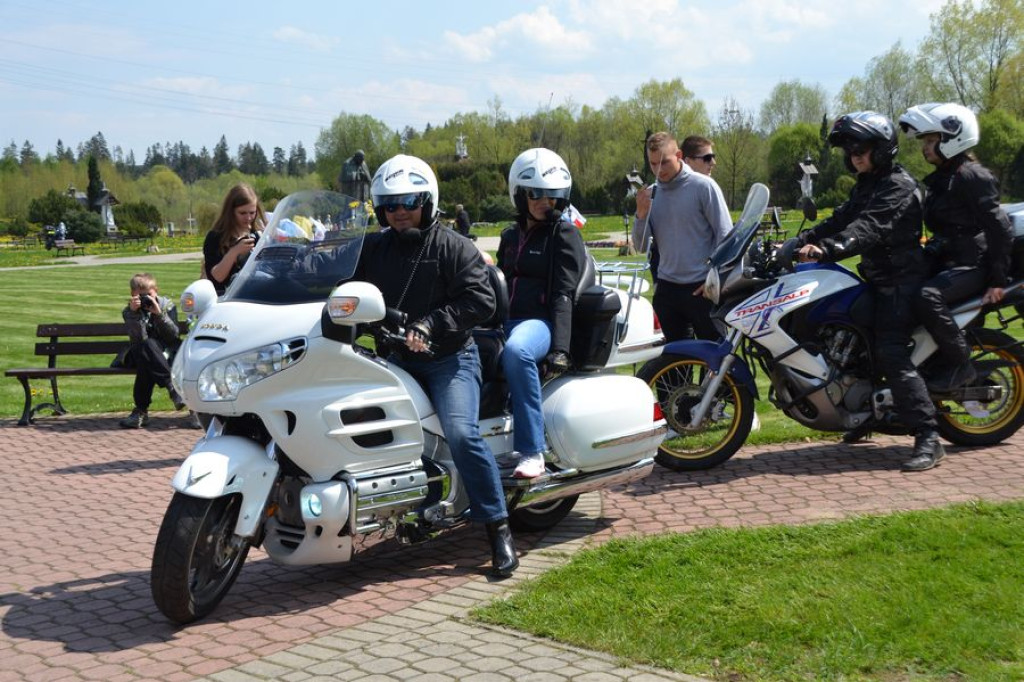 Motocykliści rozpoczynają sezon w Ludźmierzu